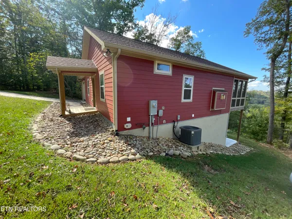 $440,000 | 140 Rindler Ridge, Byrdstown, TN 38549
