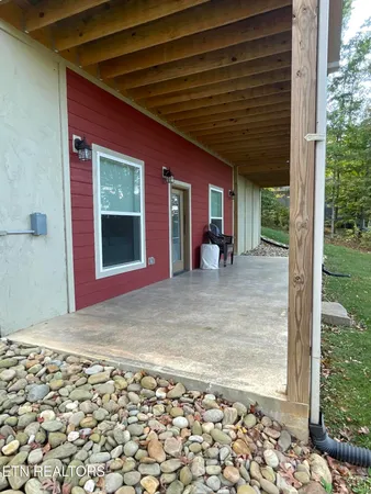 $440,000 | 140 Rindler Ridge, Byrdstown, TN 38549