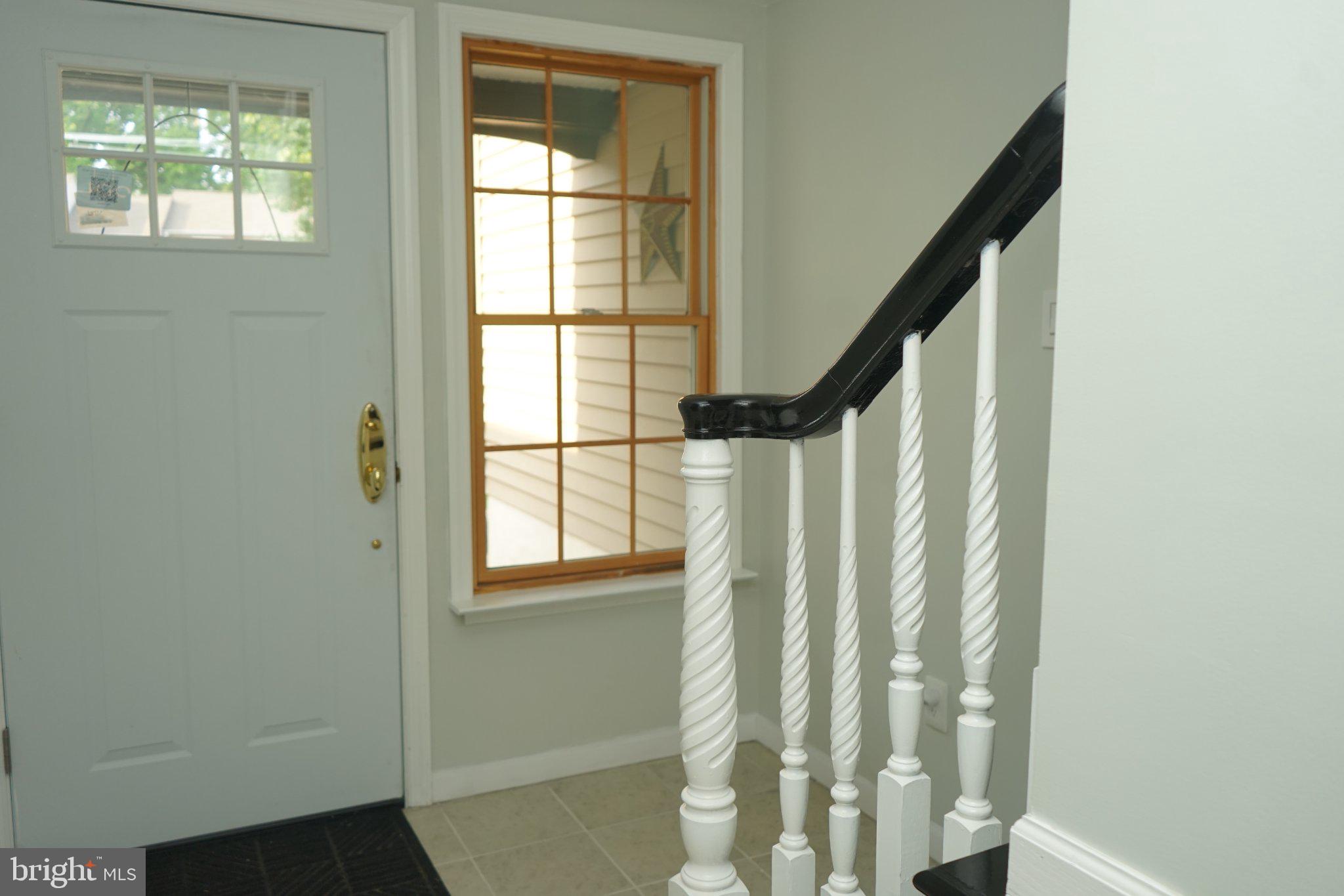 96 Farnwood Road Mount Laurel, NJ 08054 - Photo 27 of 30 Inviting entryway with classic charm.