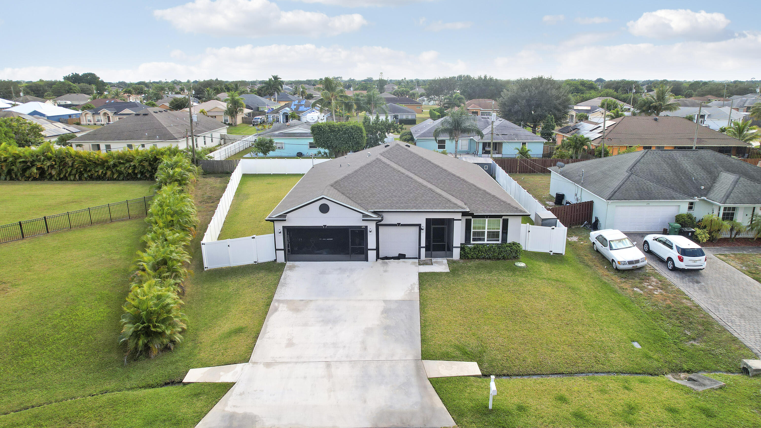 684 Southwest Jada Road Port St. Lucie, FL 34953 - Photo 2 of 48 Exterior