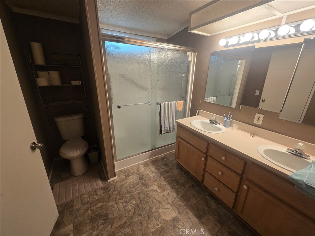 15940 Stoddard Wells Road, Unit 115 Victorville, CA 92395 - Photo 11 of 21
