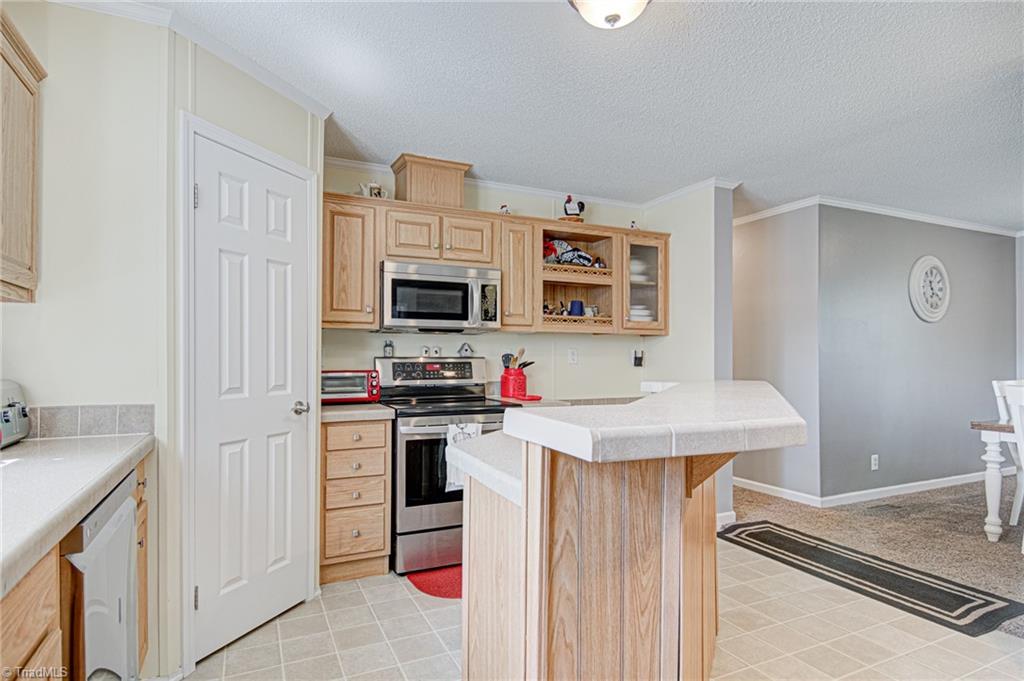 1085 Stevens Acres Road Walnut Cove, NC 27052 - Photo 14 of 29 Gallery Image 14