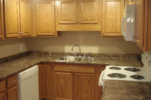 200 Deborah Lane, Unit 8B Wheeling, IL 60090 - Photo 2 of 11