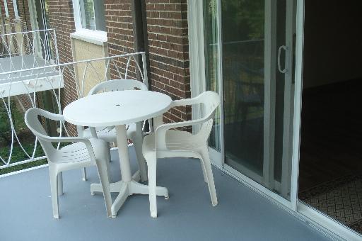 200 Deborah Lane, Unit 8B Wheeling, IL 60090 - Photo 6 of 11