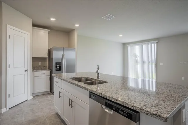 $2,100 | 1611 Bark Rdg Drive, Auburndale, FL 33823