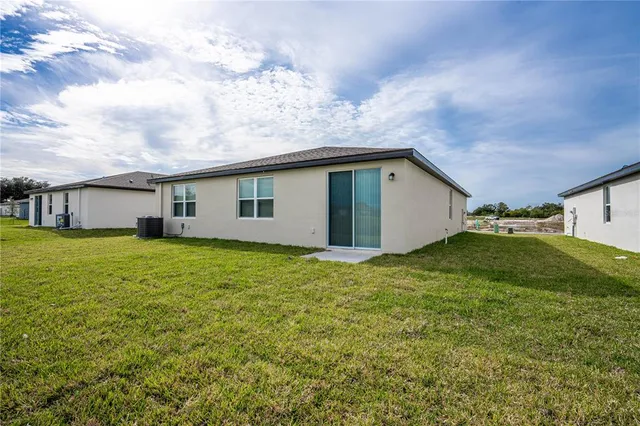 $2,100 | 1611 Bark Rdg Drive, Auburndale, FL 33823