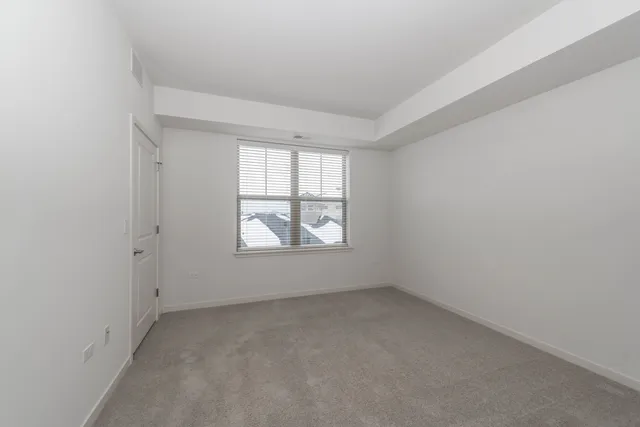 $2,185 | 21599 West Field Court, Unit 1111, Deer Park, IL 60010