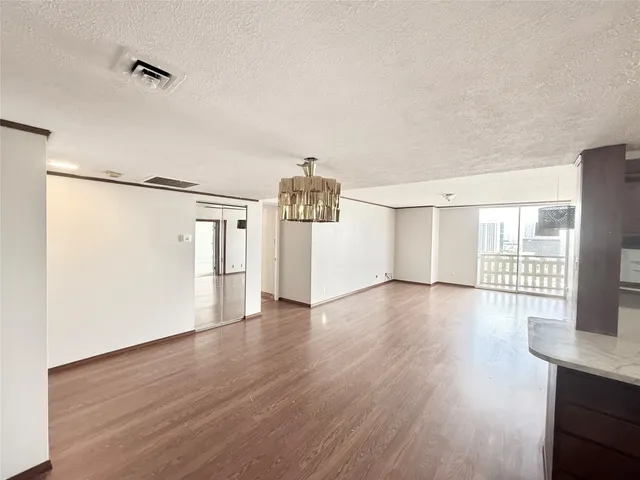 $179,500 | 2016 Main, Unit 1904, Houston, TX 77002