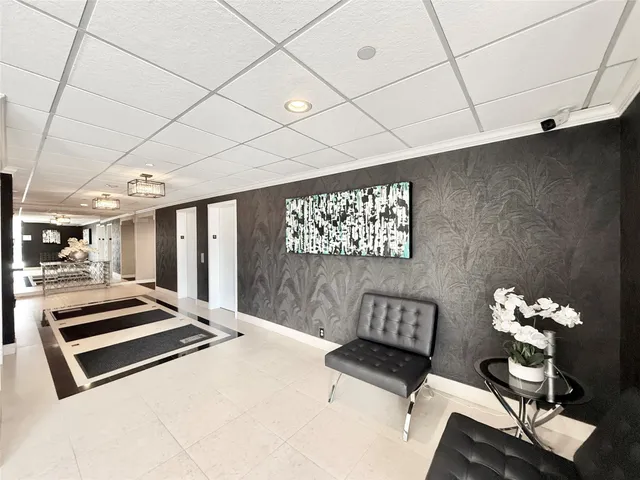 $179,500 | 2016 Main, Unit 1904, Houston, TX 77002