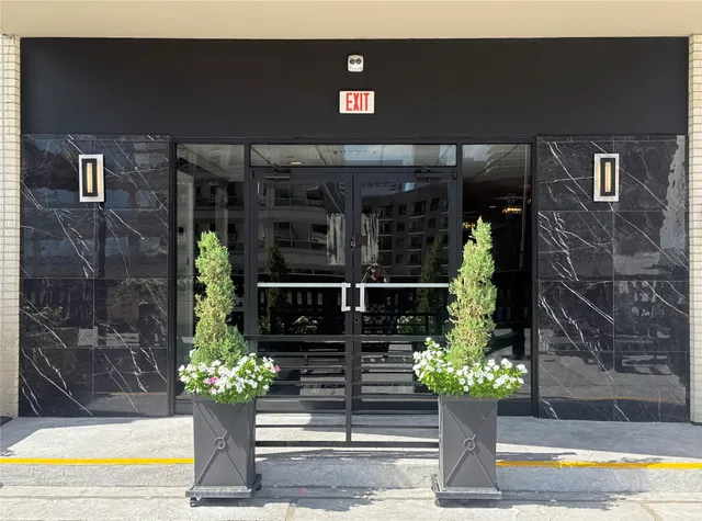 $179,500 | 2016 Main, Unit 1904, Houston, TX 77002