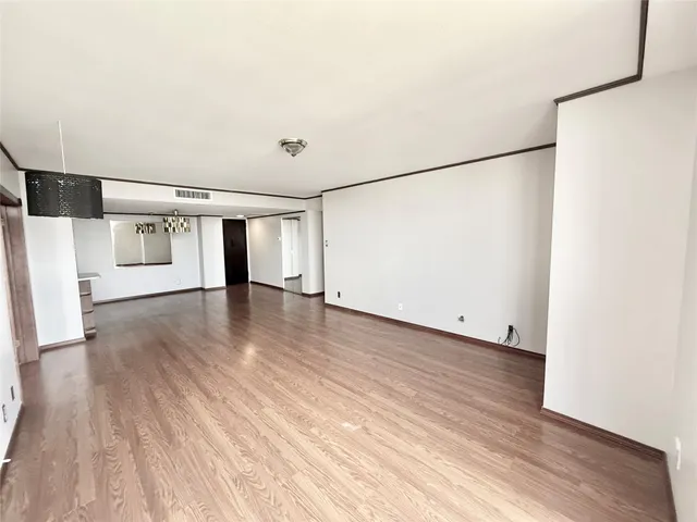 $179,500 | 2016 Main, Unit 1904, Houston, TX 77002