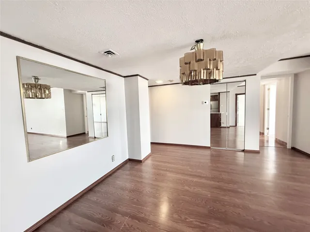 $179,500 | 2016 Main, Unit 1904, Houston, TX 77002