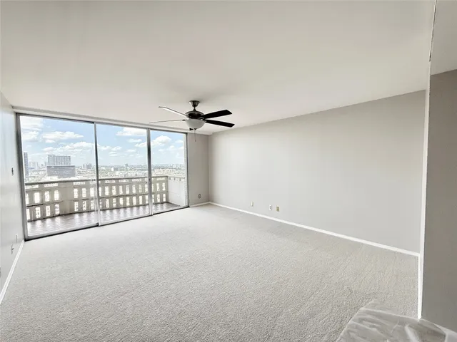 $179,500 | 2016 Main, Unit 1904, Houston, TX 77002