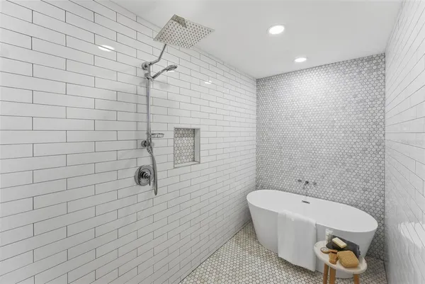 $4,200 | 1566 Woodfield Court, Lutz, FL 33558