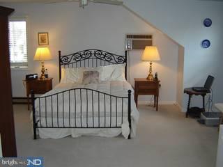31 Latchstring Lane Hatboro, PA 19040 - Photo 4 of 6 Gallery Image 4