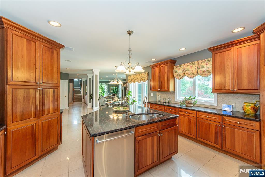 103 Passaic Valley Road Montville, NJ 07045 - Photo 14 of 47
