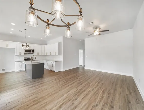 $1,650 | 4818 Paula Street, Unit A, Houston, TX 77033