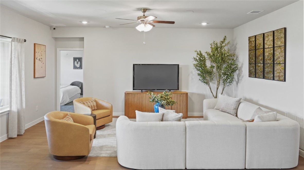1450 Rhaegal Street Corpus Christi, TX 78415 - Photo 25 of 31 Gallery Image 25