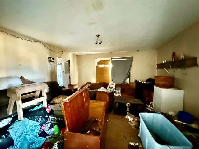 $119,000 | 211 North Cherry Street, Millsap, TX 76066