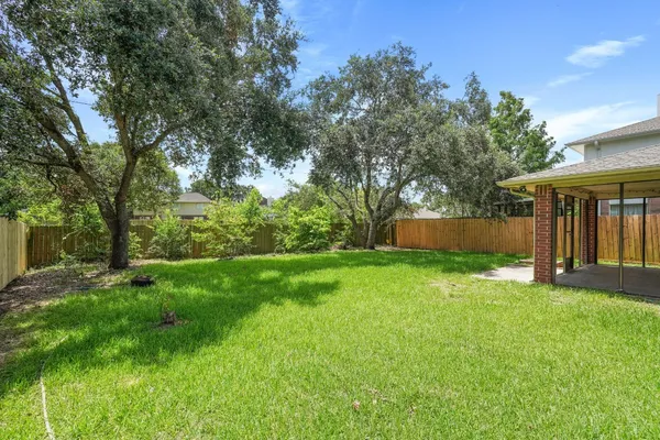 $2,300 | 2922 Glencullen Lane, Pearland, TX 77584