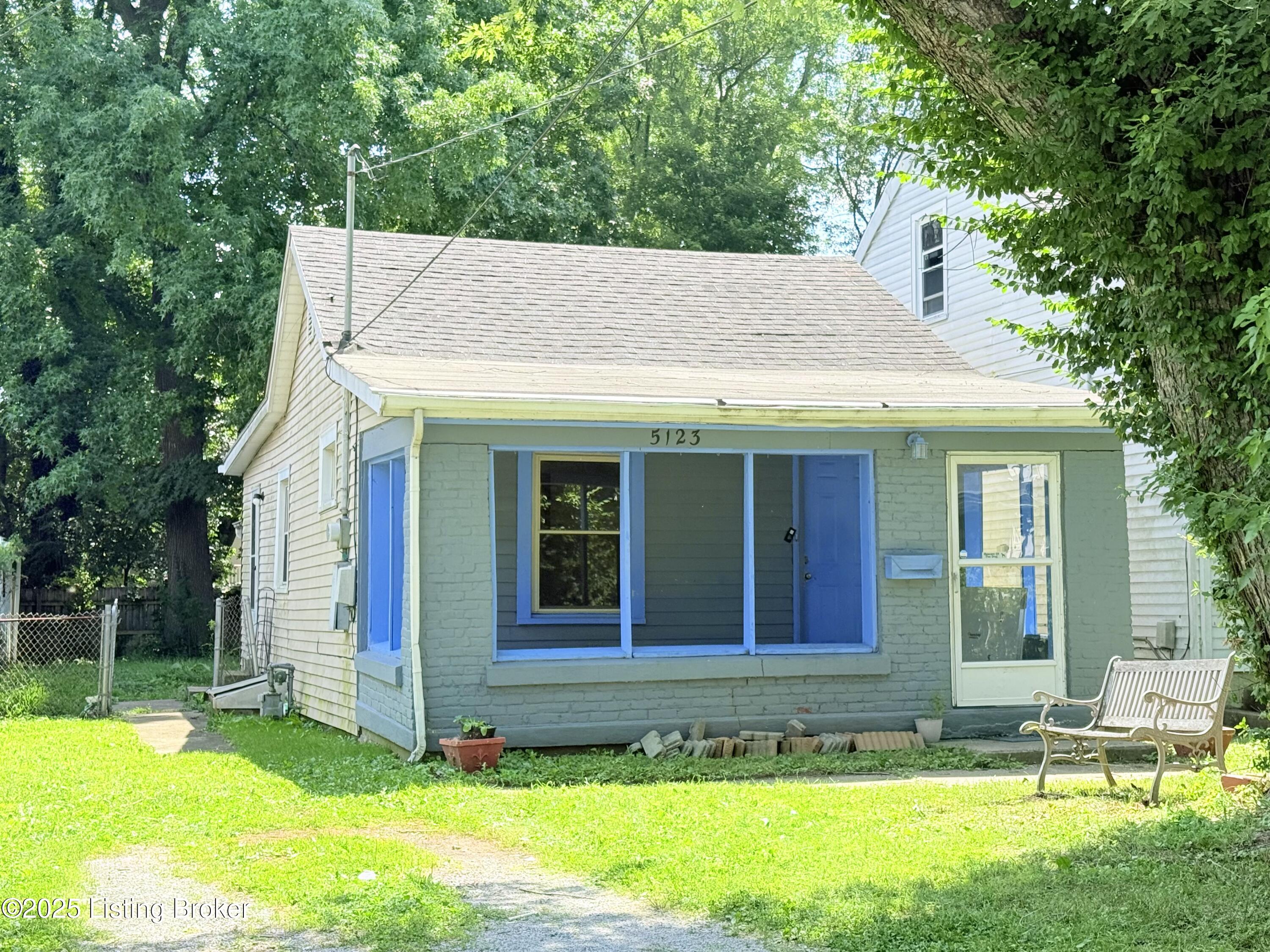 5123 Reed Avenue Louisville, KY 40214 - Photo 20 of 29 IMG_6705