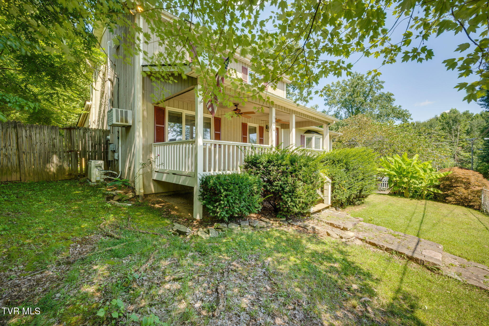 104 Patterson Road Kingsport, TN 37660 - Photo 2 of 35 002