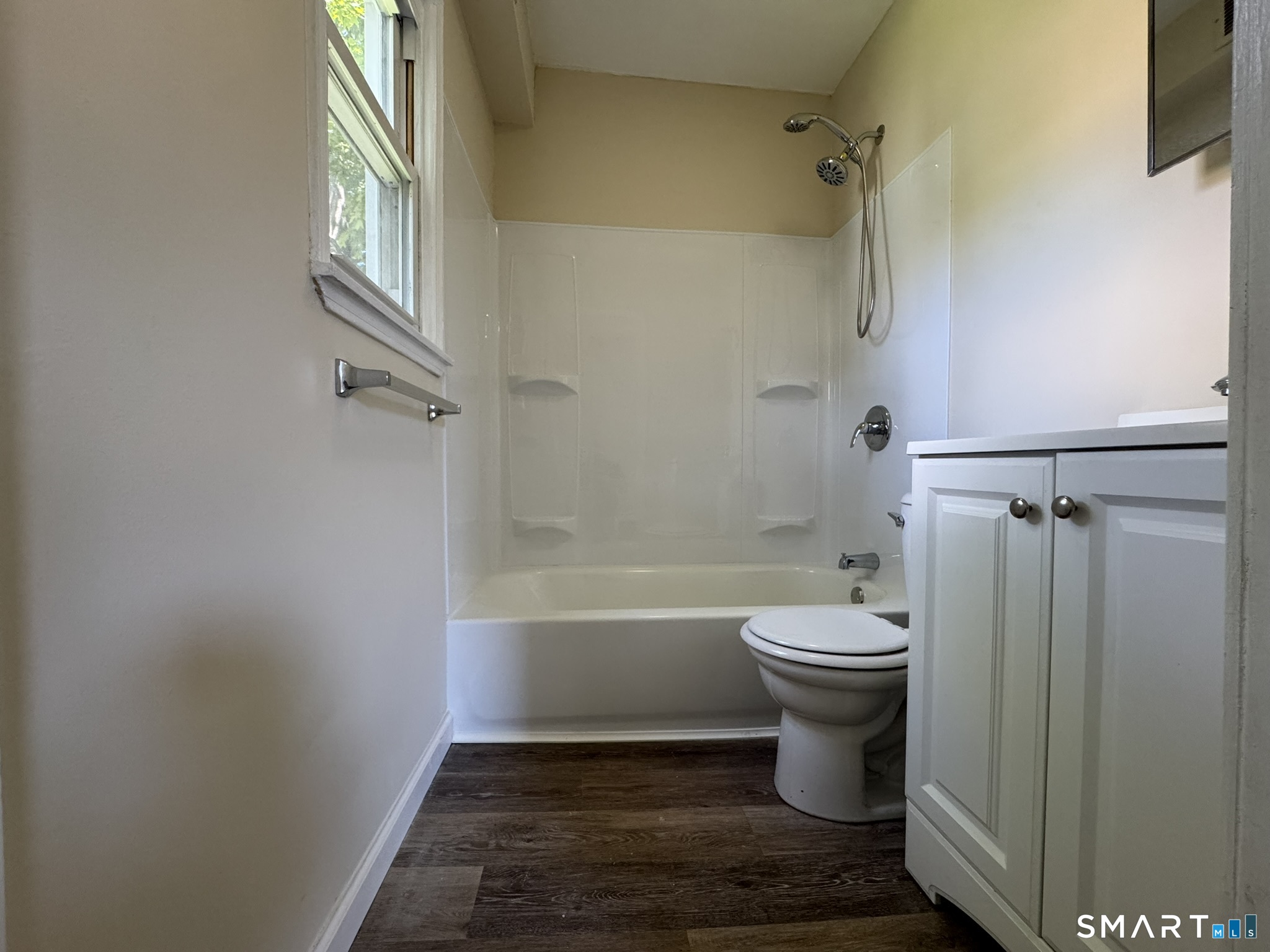 28 Quinlan Avenue Meriden, CT 06451 - Photo 22 of 28