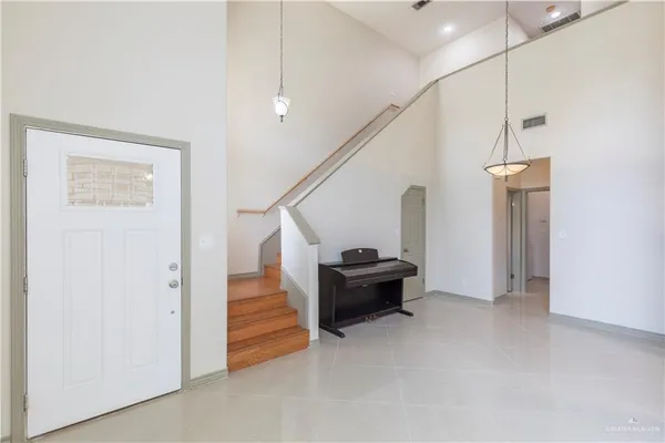 a view of entryway and hall