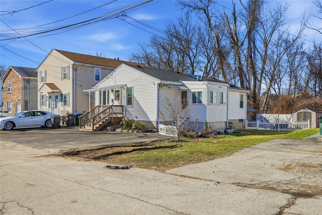 15 Gage Street Providence, RI 02909 - Photo 3 of 19