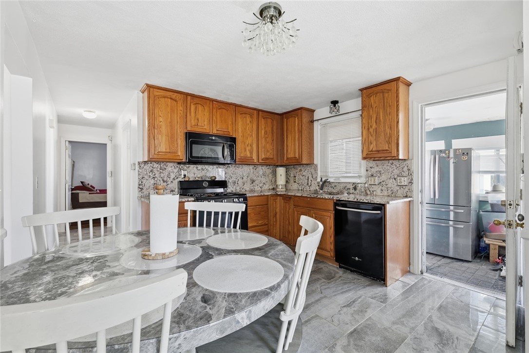 15 Gage Street Providence, RI 02909 - Photo 5 of 19