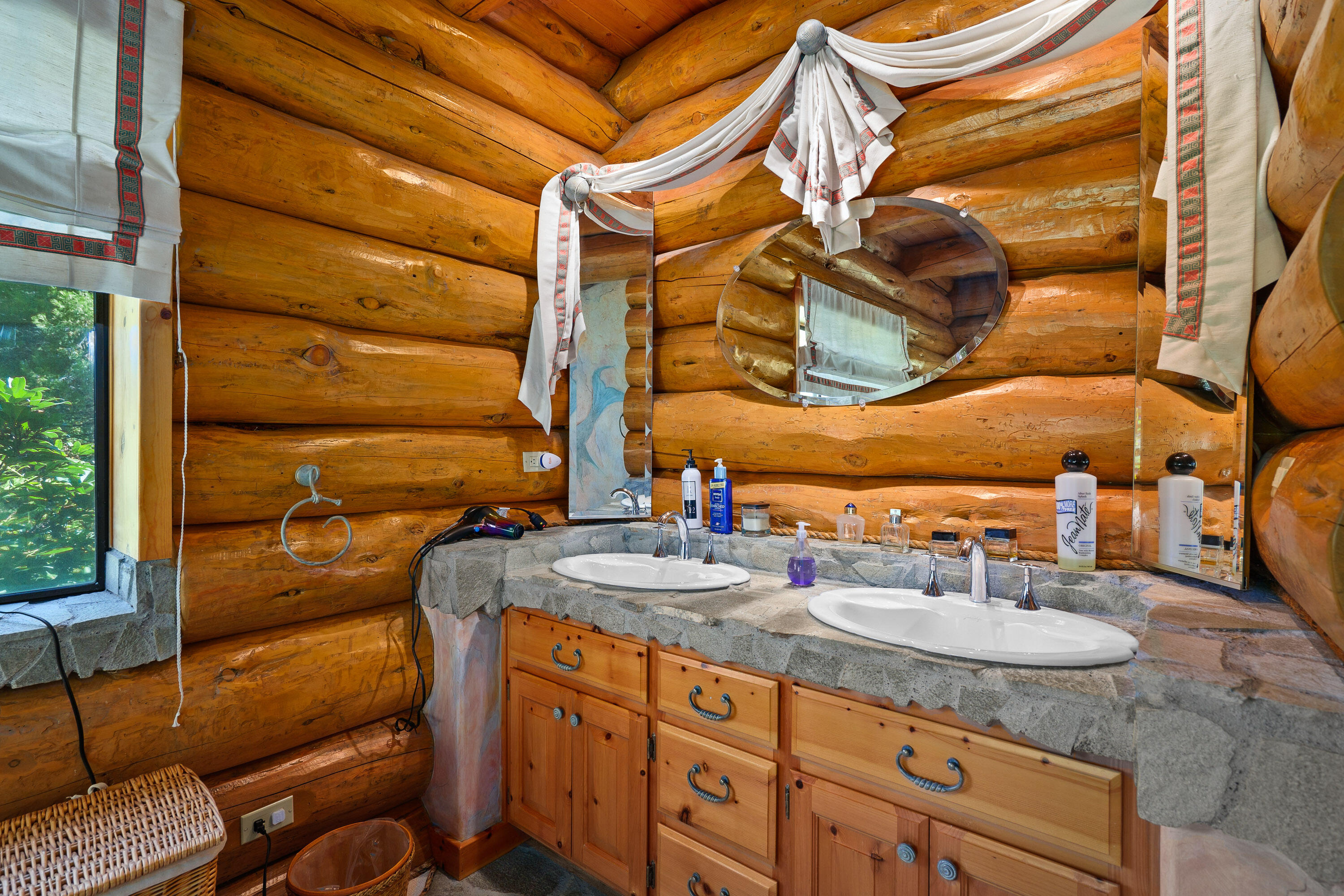 8501 Deer Creek Road Selma, OR 97538 - Photo 20 of 74