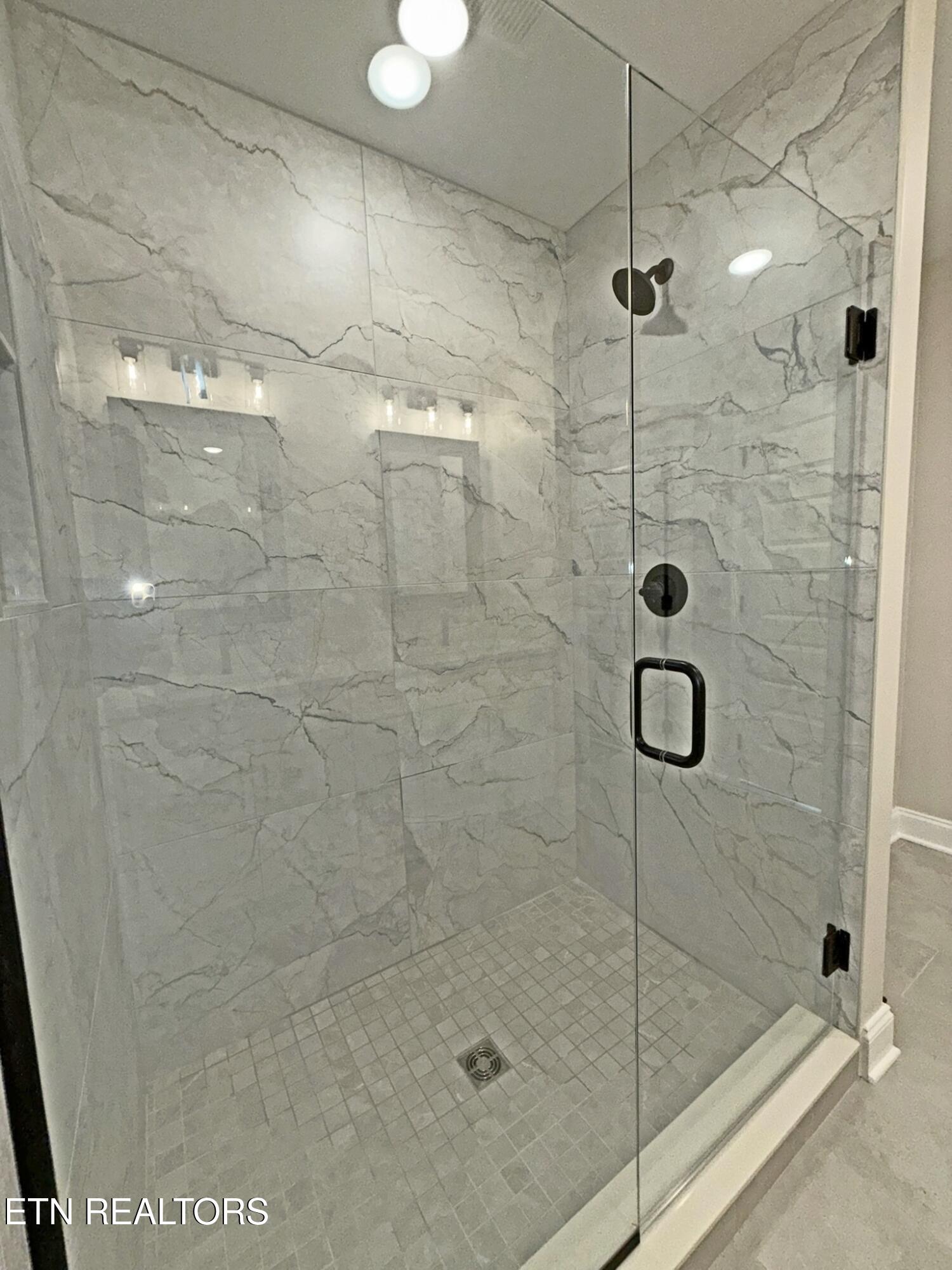 124 Chelsea Lane La Follette, TN 37766 - Photo 24 of 49 IMG_0978Chelseapicsed