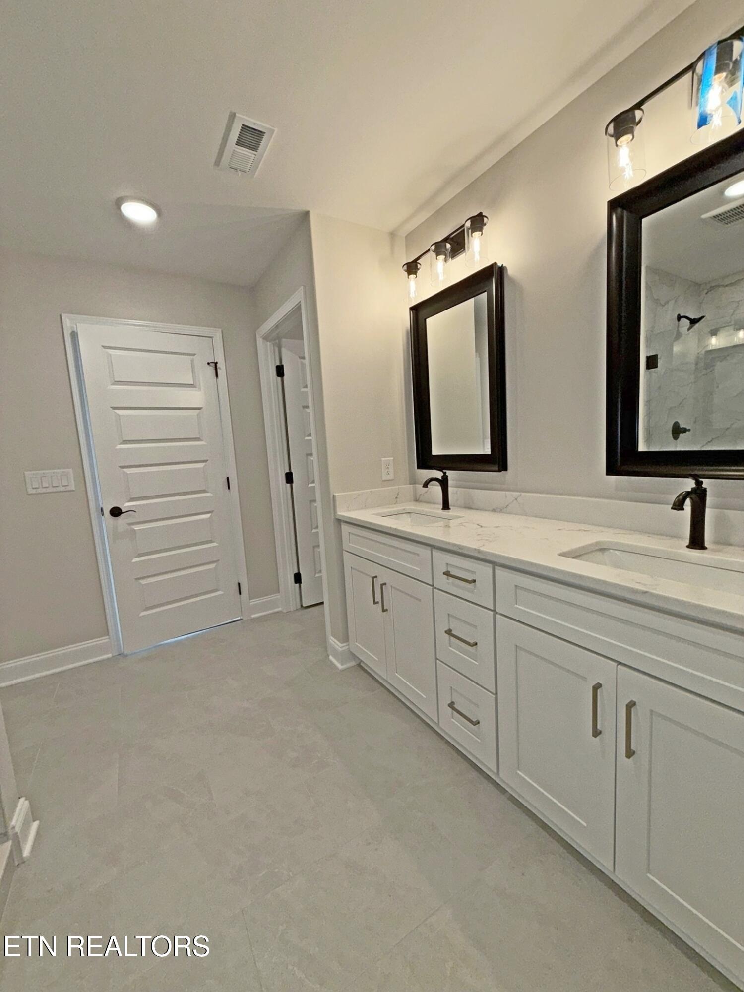 124 Chelsea Lane La Follette, TN 37766 - Photo 25 of 49 IMG_0979Chelseapicsed