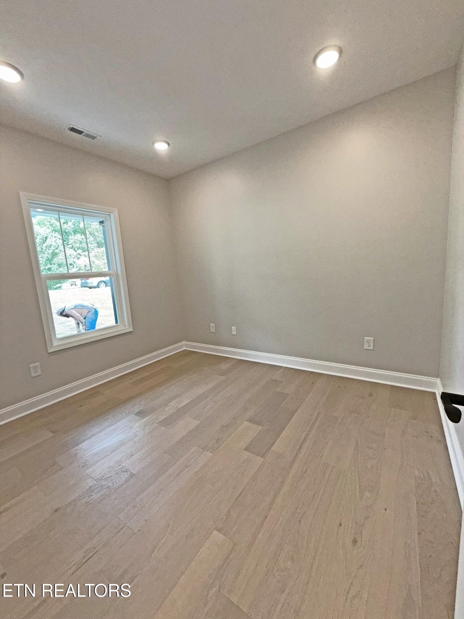 124 Chelsea Lane La Follette, TN 37766 - Photo 32 of 49 IMG_0954Chelseapicsed