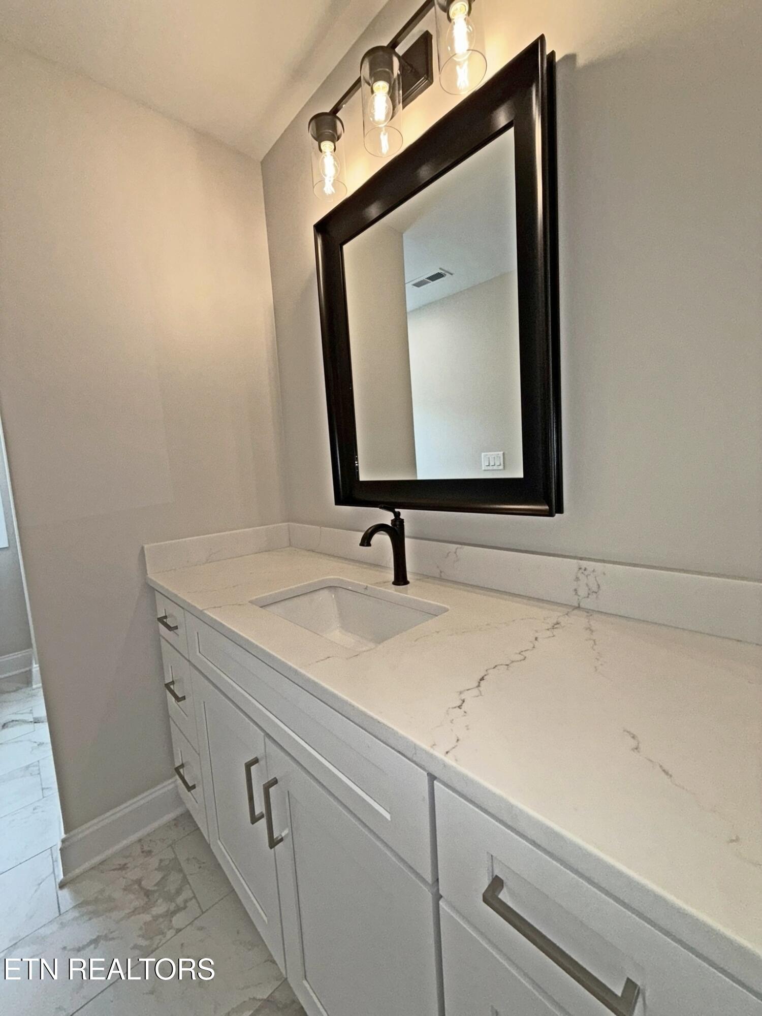 124 Chelsea Lane La Follette, TN 37766 - Photo 41 of 49 IMG_0996Chelseapicsed