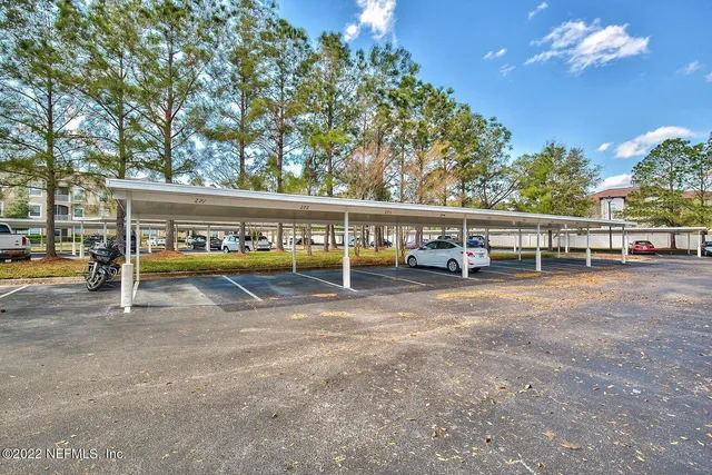 $1,695 | 7990 Baymeadows Road East, Unit 209, Jacksonville, FL 32256