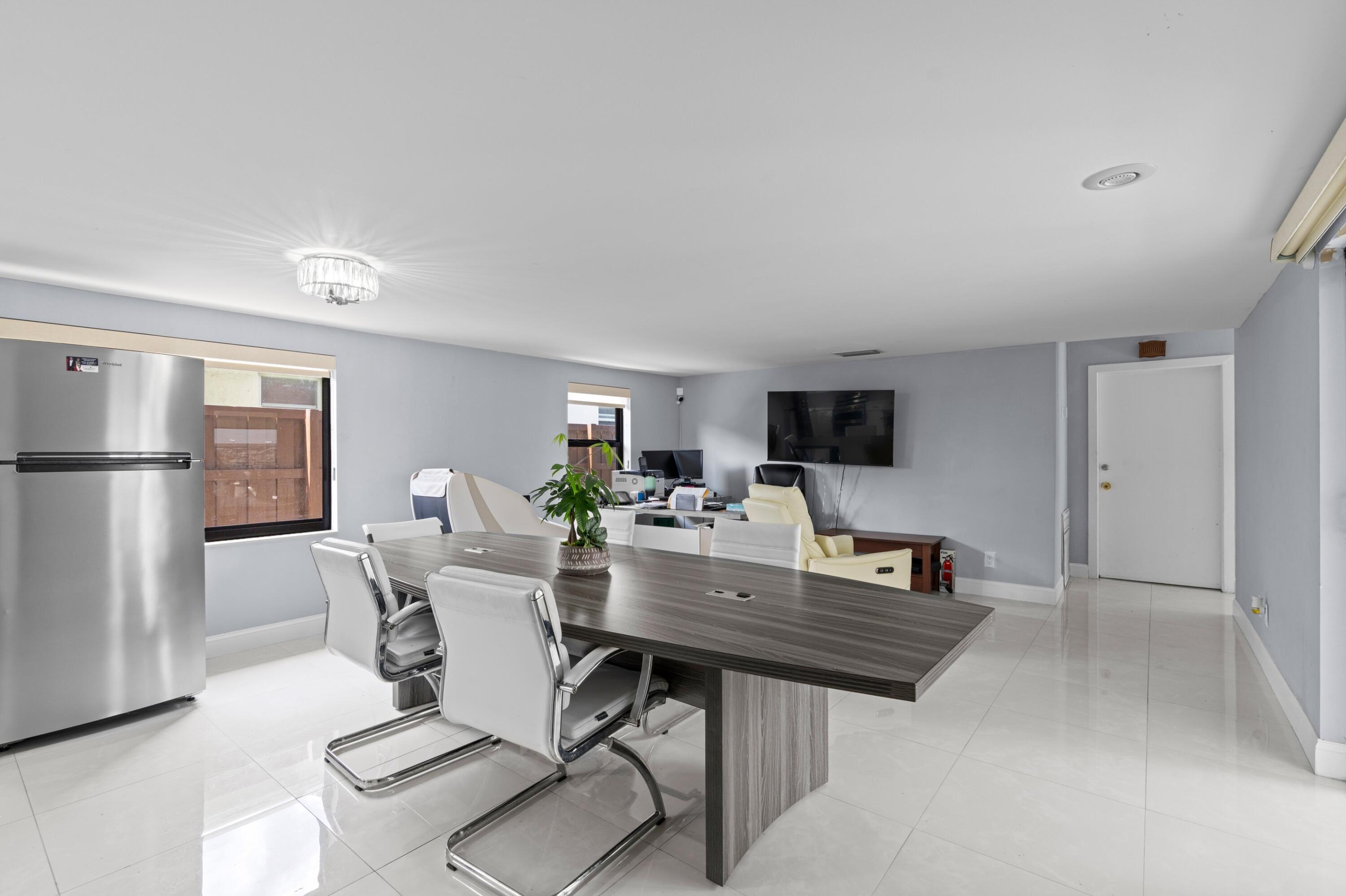 328 Hastings Street Boca Raton, FL 33487 - Photo 11 of 38 Dining Room