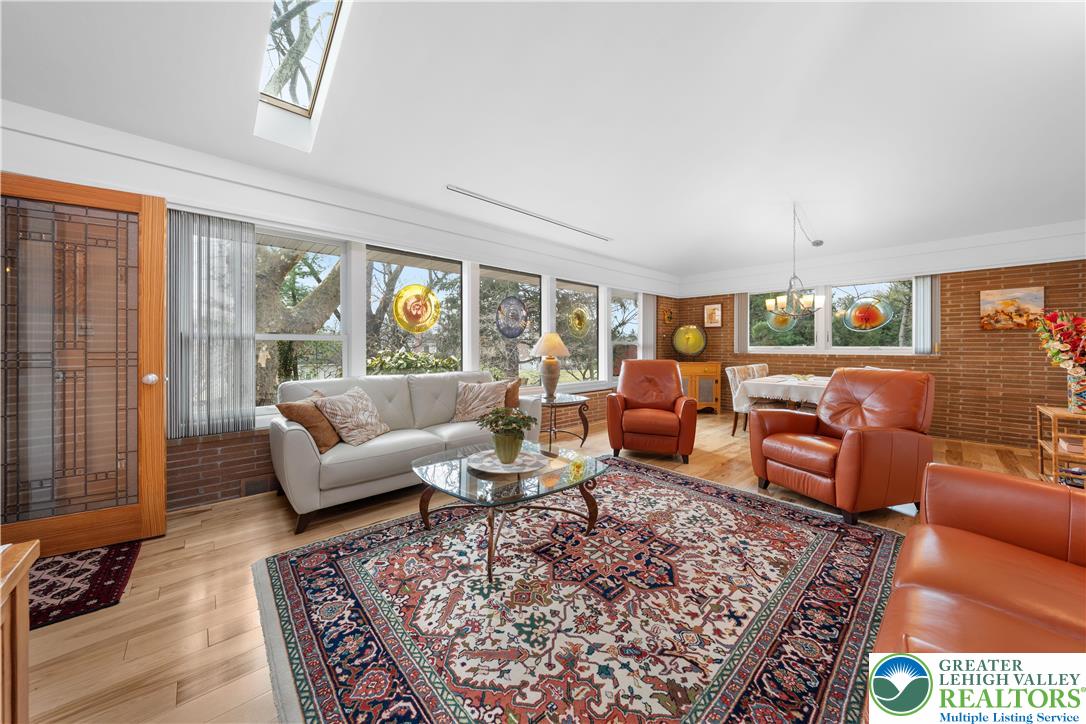436 East Macada Road Bethlehem, PA 18017 - Photo 7 of 62 Gallery Image 7