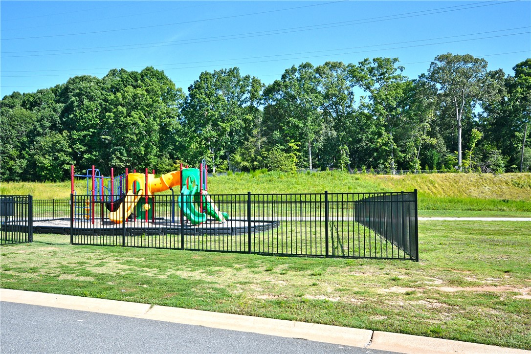 113 Alice Court Easley, SC 29642 - Photo 36 of 37