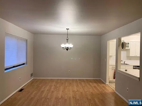 $825,000 | 70 Linwood Avenue, Cresskill, NJ 07626