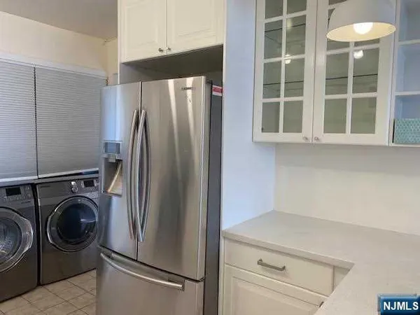 $825,000 | 70 Linwood Avenue, Cresskill, NJ 07626