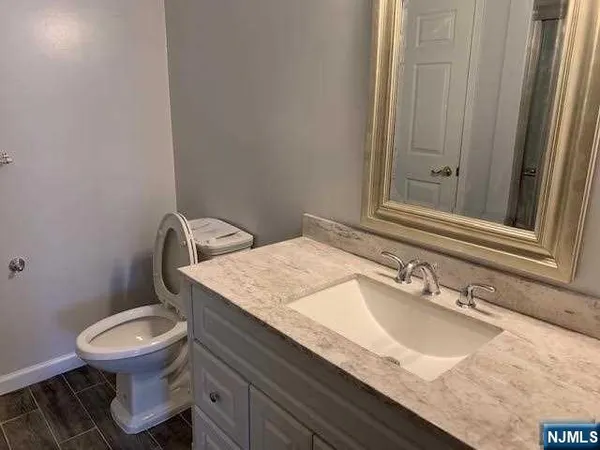 $825,000 | 70 Linwood Avenue, Cresskill, NJ 07626