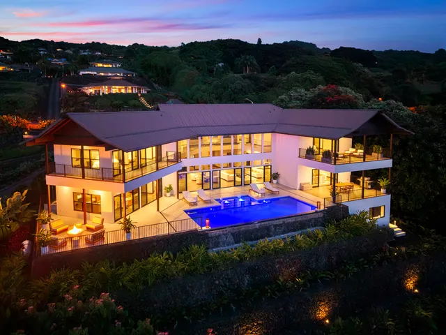 $4,797,000 | 76-981 Aeo Street, Kailua-Kona, HI 96740