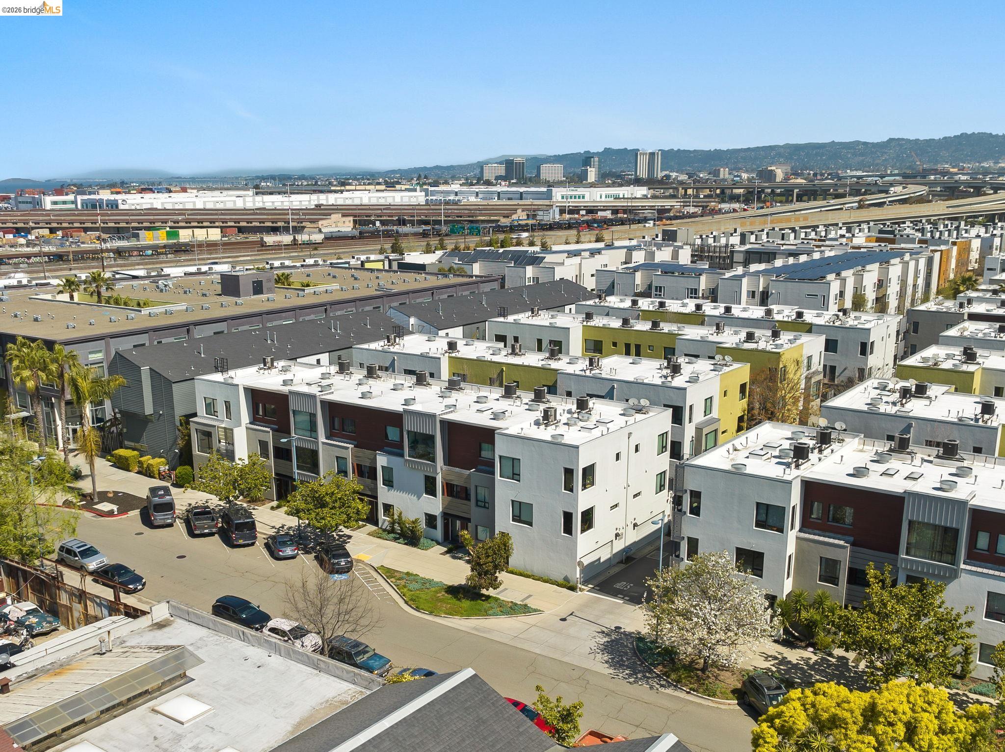 1780 12th Street Oakland, CA 94607 - Photo 29 of 31 a view of city with ocean view