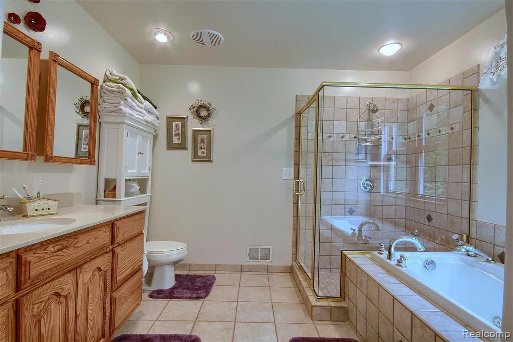 29098 Crawford Road Romulus, MI 48174 - Photo 23 of 38
