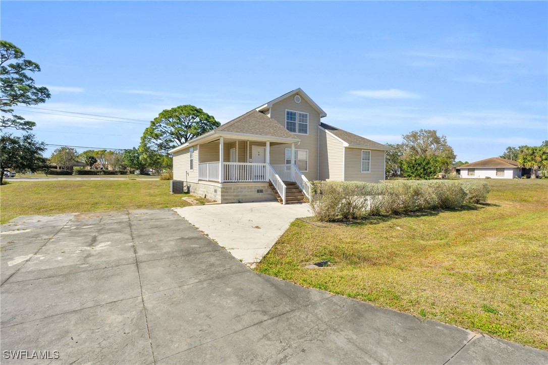 113 Delaware Road Lehigh Acres, FL 33936 - Photo 2 of 34