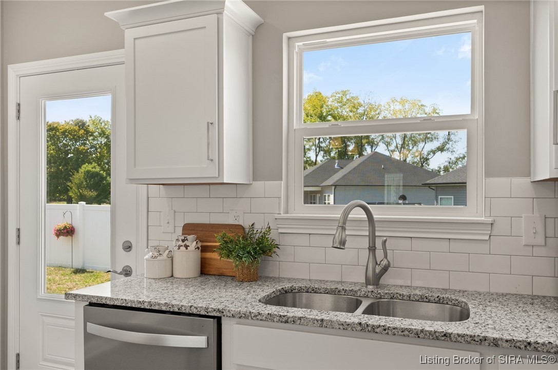 1531 Cypress Cove Northwest Corydon, IN 47112 - Photo 31 of 39