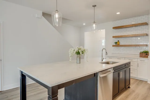 $564,500 | 2496 Mount Vernon Lane, Tallahassee, FL 32311