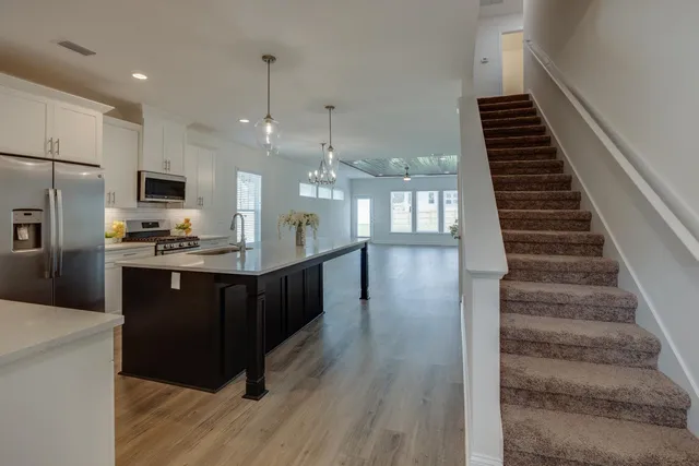 $564,500 | 2496 Mount Vernon Lane, Tallahassee, FL 32311