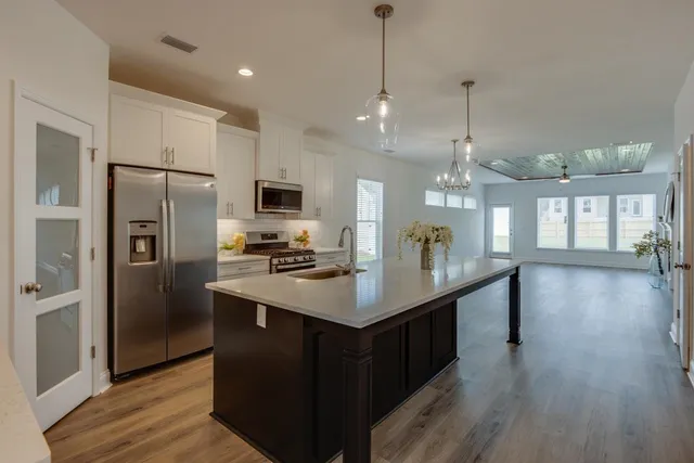 $564,500 | 2496 Mount Vernon Lane, Tallahassee, FL 32311